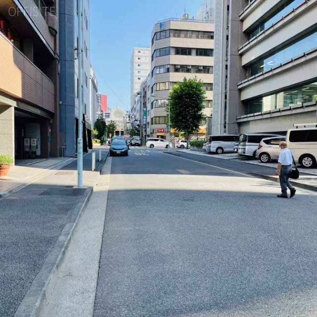 三ツ田ビル ビル前面道路