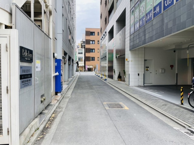 ベルファース浅草ビル　前面道路