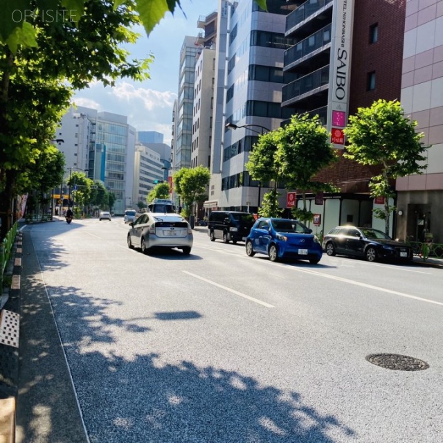 人形町サンシティビル ビル前面道路