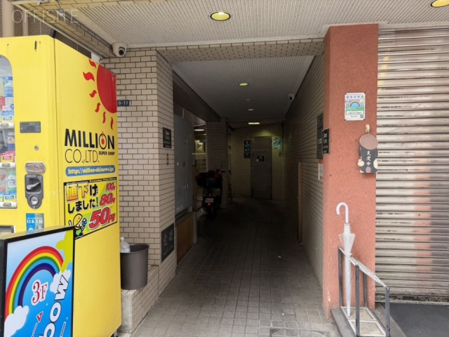 柴崎ビル　オフィスビル出入口