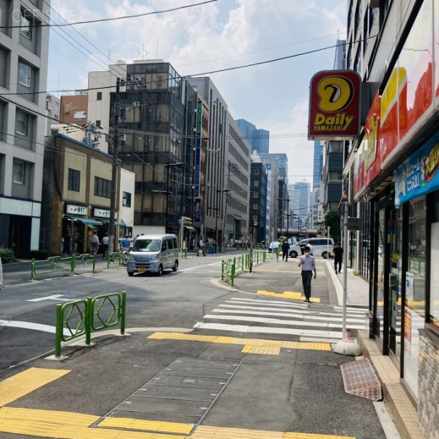 滝田(瀧田)ビル ビル前面道路