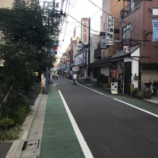 SYUPROS武蔵関 ビル前面道路