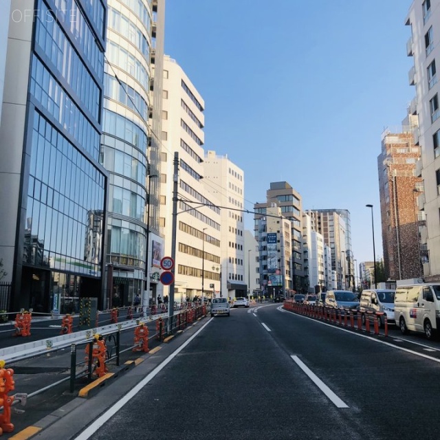 VORT神宮北参道 前面通り 明治通り