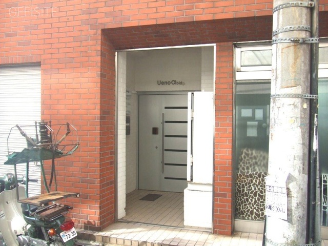 Ueno aビル エントランス