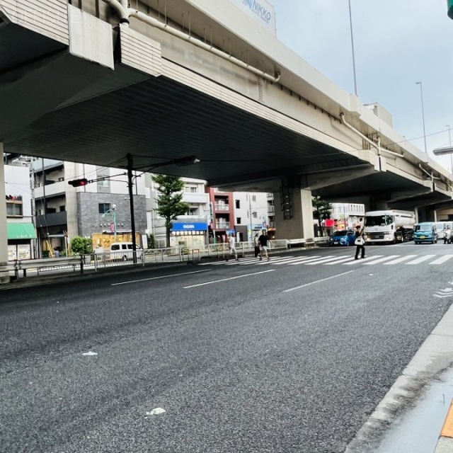 笹塚グリーンライフビル 前面道路