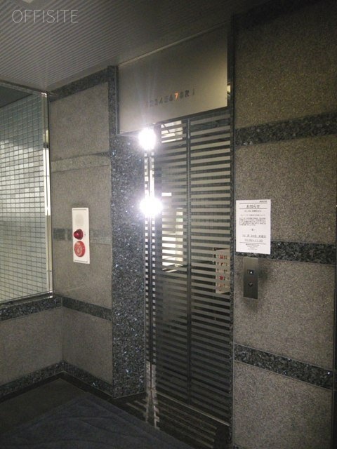 宮崎新川ビル エレベーター