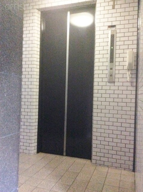 リーヴ横浜西口ビル エレベーターホール