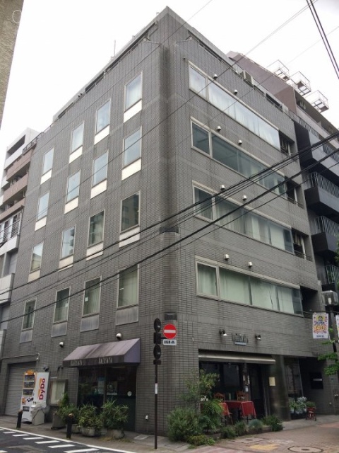 司ビル 外観