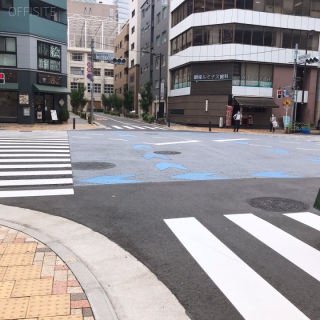 銀座永谷ビル ビル前面道路