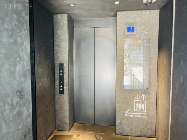 HULIC&NEW GINZA7ビル　エレベーター