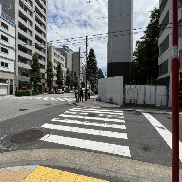 丸森ビル 前面道路