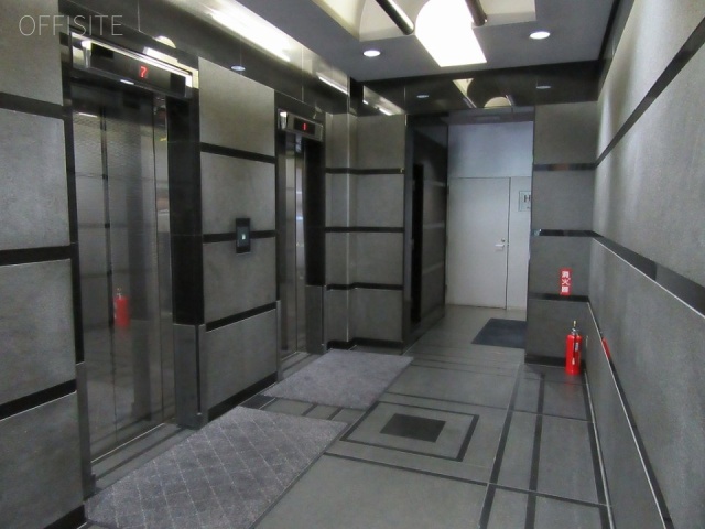 銀座小柳ビル エレベーター
