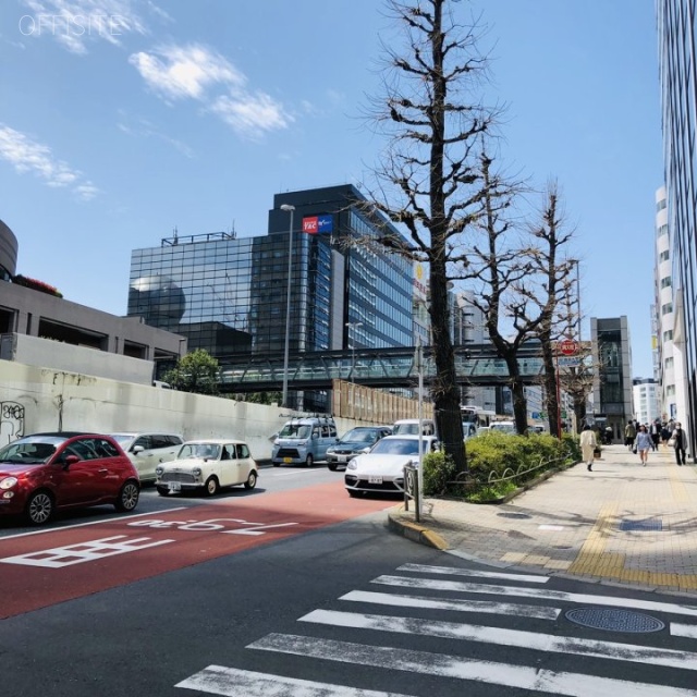 渋谷スクエアAビル ビル前面道路