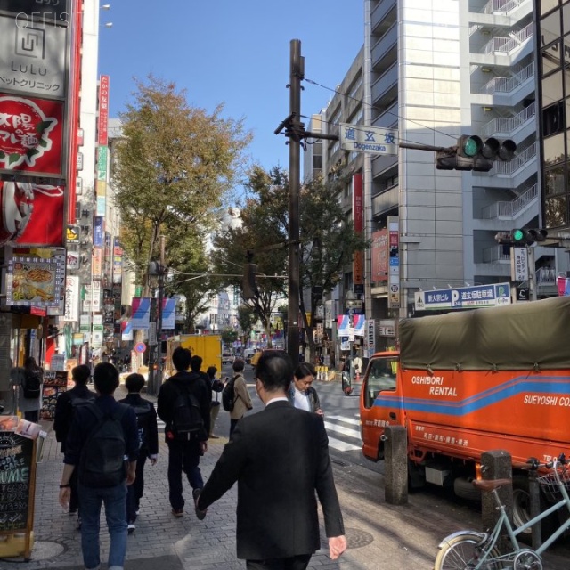 野村不動産渋谷道玄坂ビル ビル前面道路