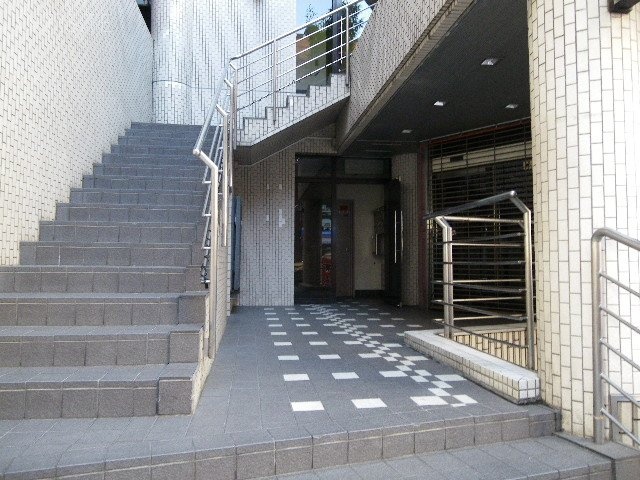 六本木アロービル 画像