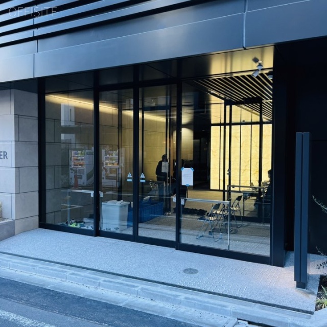 MIYAMASU TOWER　オフィスビル出入口