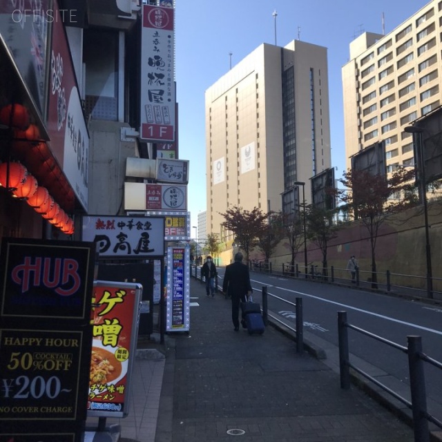 第7田中ビル ビル前面道路