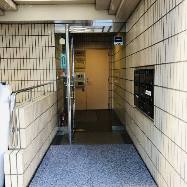銀座池田園ビル 7階 28.74坪　エントランス