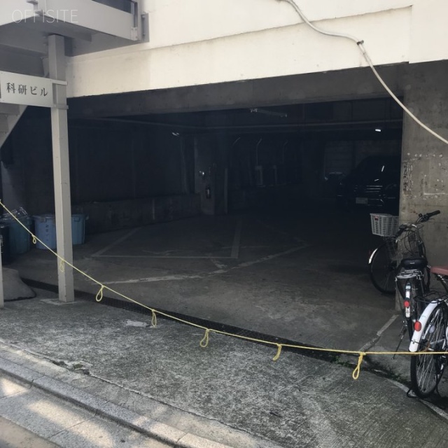 科研ビル(別館)　駐車場