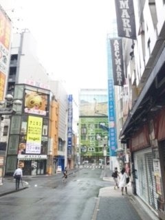 高山ランド第15ビル ビル前面道路