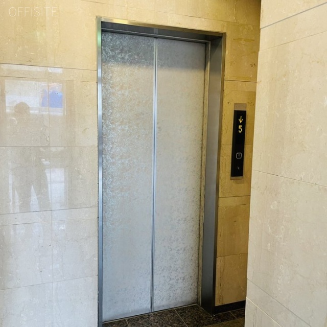 荘栄建物ビル　エレベーター