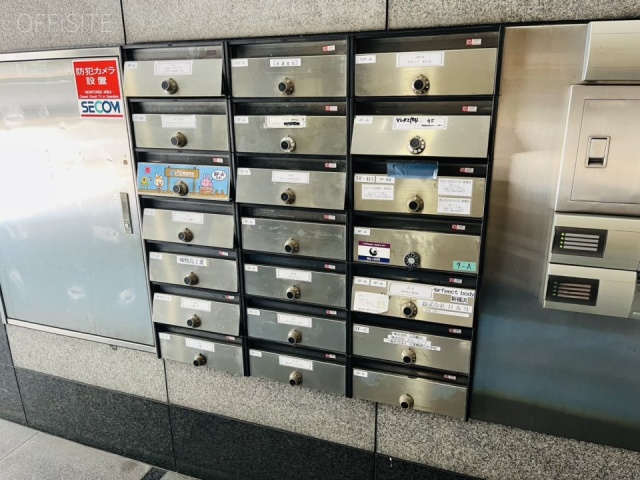 新横浜磯栄ビル　エントランス