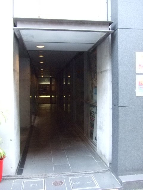 寿ビル エントランス