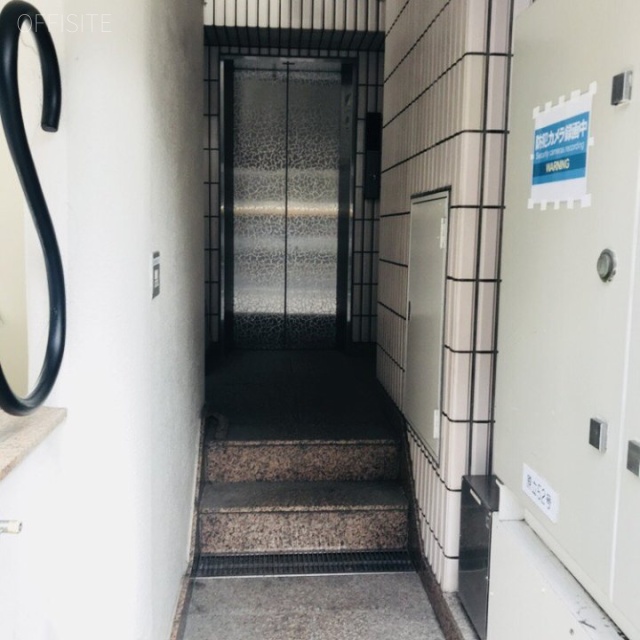 長崎堂ビル エントランス