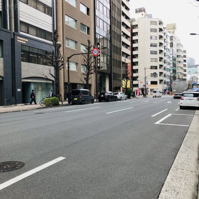 イトーピア岩本町二丁目ビル　前面道路