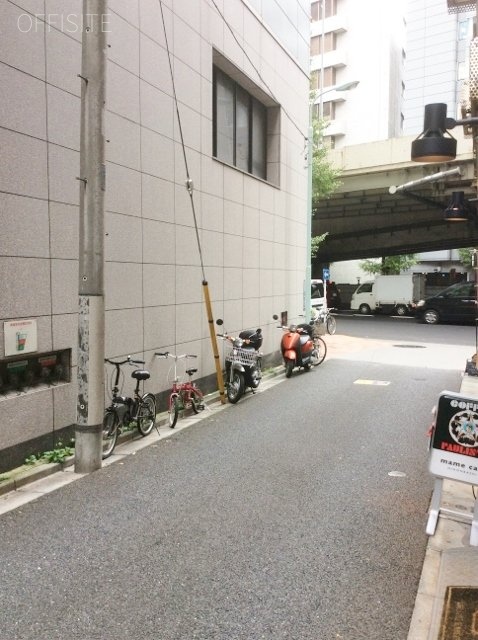 本町会館 ビル周辺道路