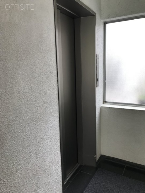 市川ビル エレベーター