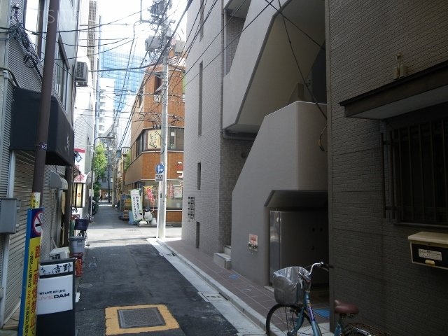 MⅢビル ビル前面道路