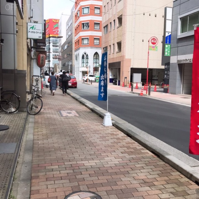 銀座NHビル ビル前面道路