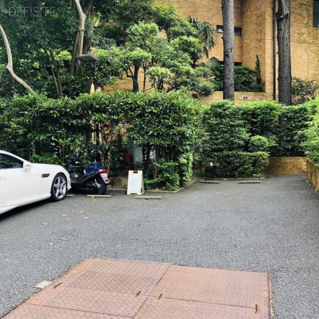 赤坂ヒルサイドハウスⅡ 駐車場