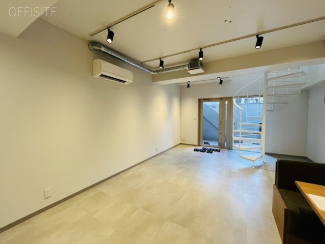 ランド南青山B1F～1F 内装