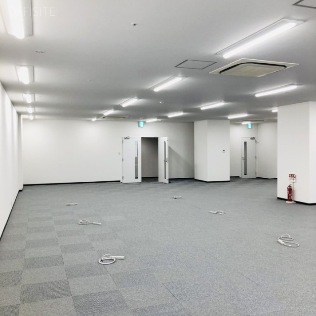 プレミアヨコハマ2 3階 室内