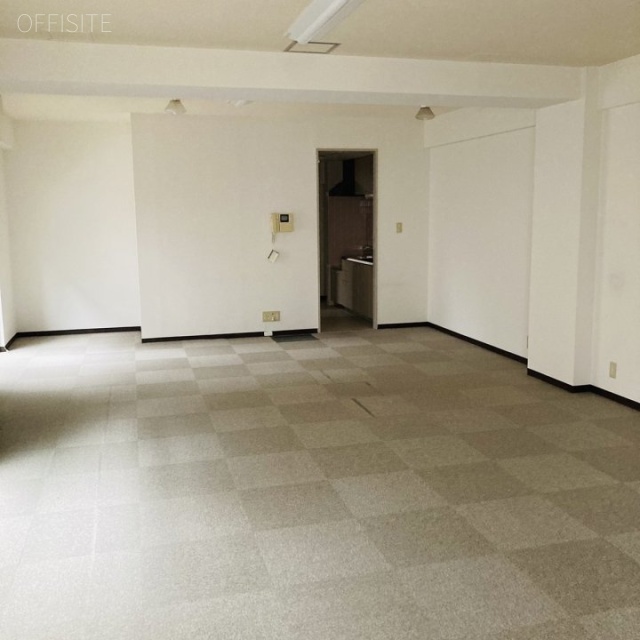 梓ビル2F 2階 室内