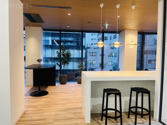 owns八丁堀3F セットアップ区画(別角度)