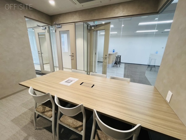 本郷弓町ビル3F 3F 会議室 6名用