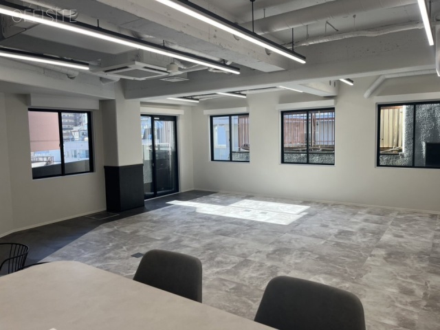 NOVEL WORK Otsuka6F 内装