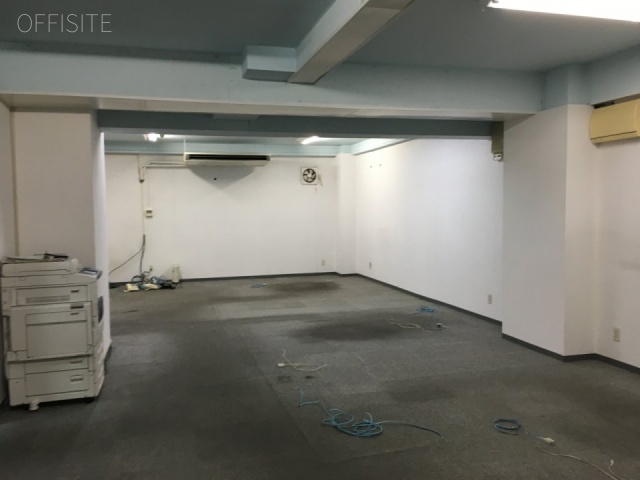 ロジマン御苑1F 1階 室内