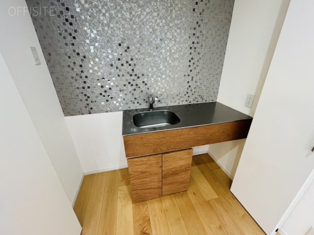 ランド南青山B1F～1F キッチン