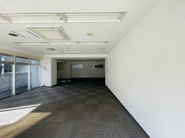 FPG links OTEMACHI1F 内装