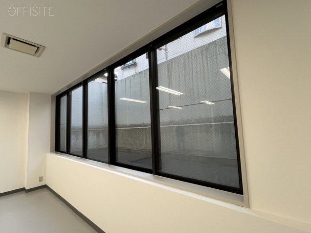 プレシャスビルB1F 内装