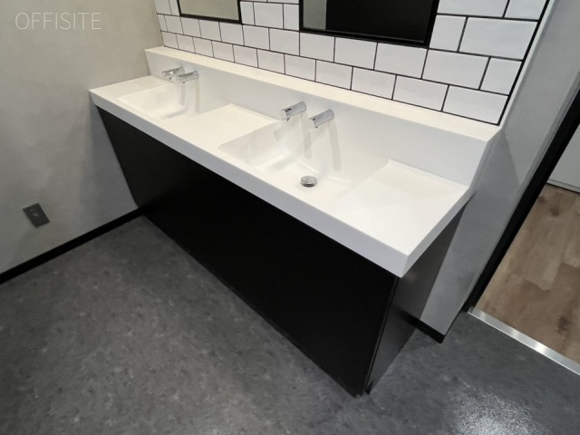 CIRCLES西新宿2F 洗面