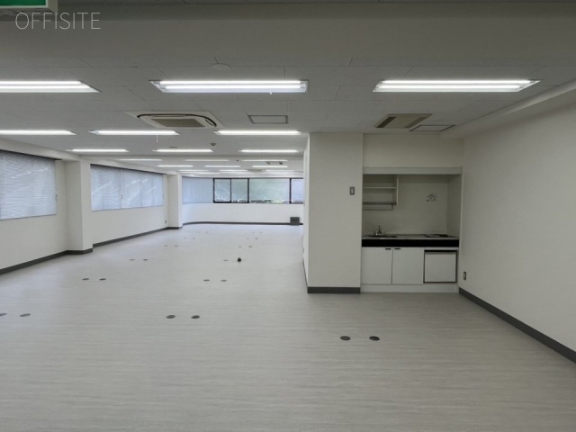 サクセスビル2F 内装