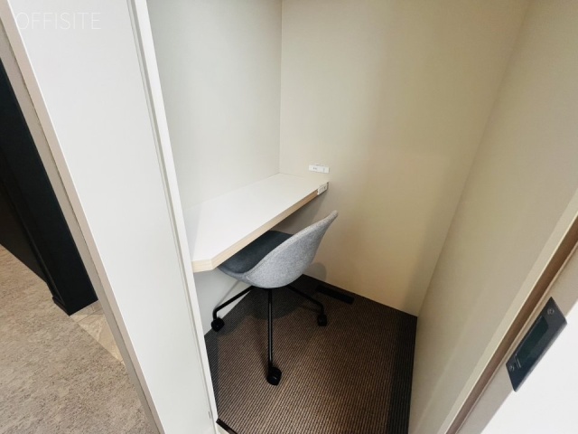 FORECAST新宿AVENUE8F 内装