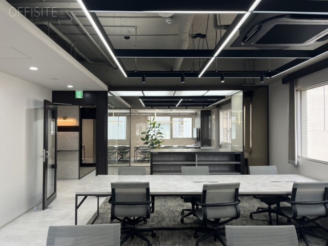 NOVEL WORK Shibakoen5F 内装