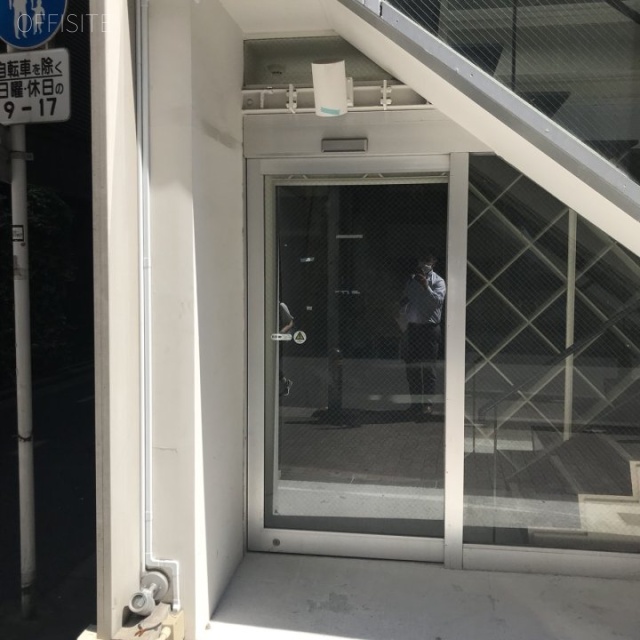 銀座SLCビル1F~4F 1階 貸室入口