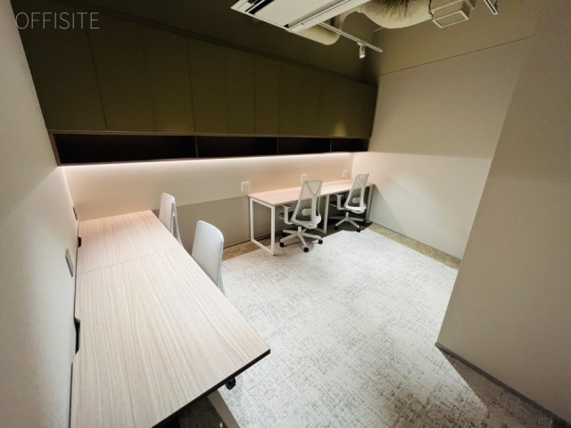 NOW/HERE新宿四谷2009 内装